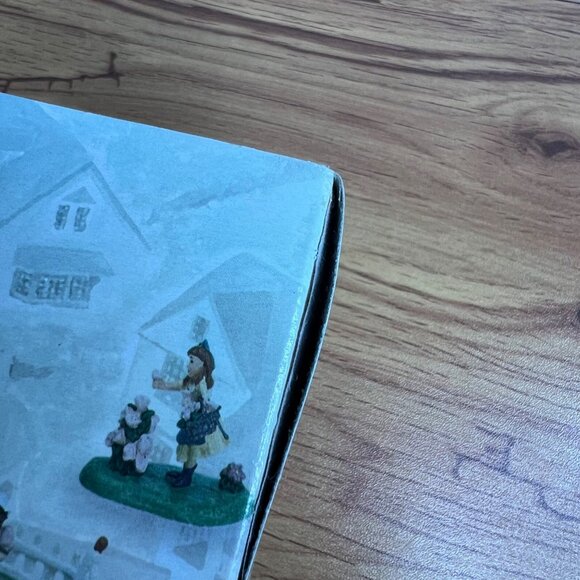 Dept 56 Seasons Bay Relaxing In‎ A Garden 3 Pc Set - Picture 5 of 5